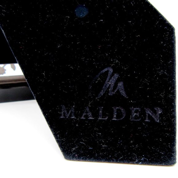 MALDEN engraved openwork pewter & rhinestone flower picture frame -4" x 6" photo - Picture 9 of 11